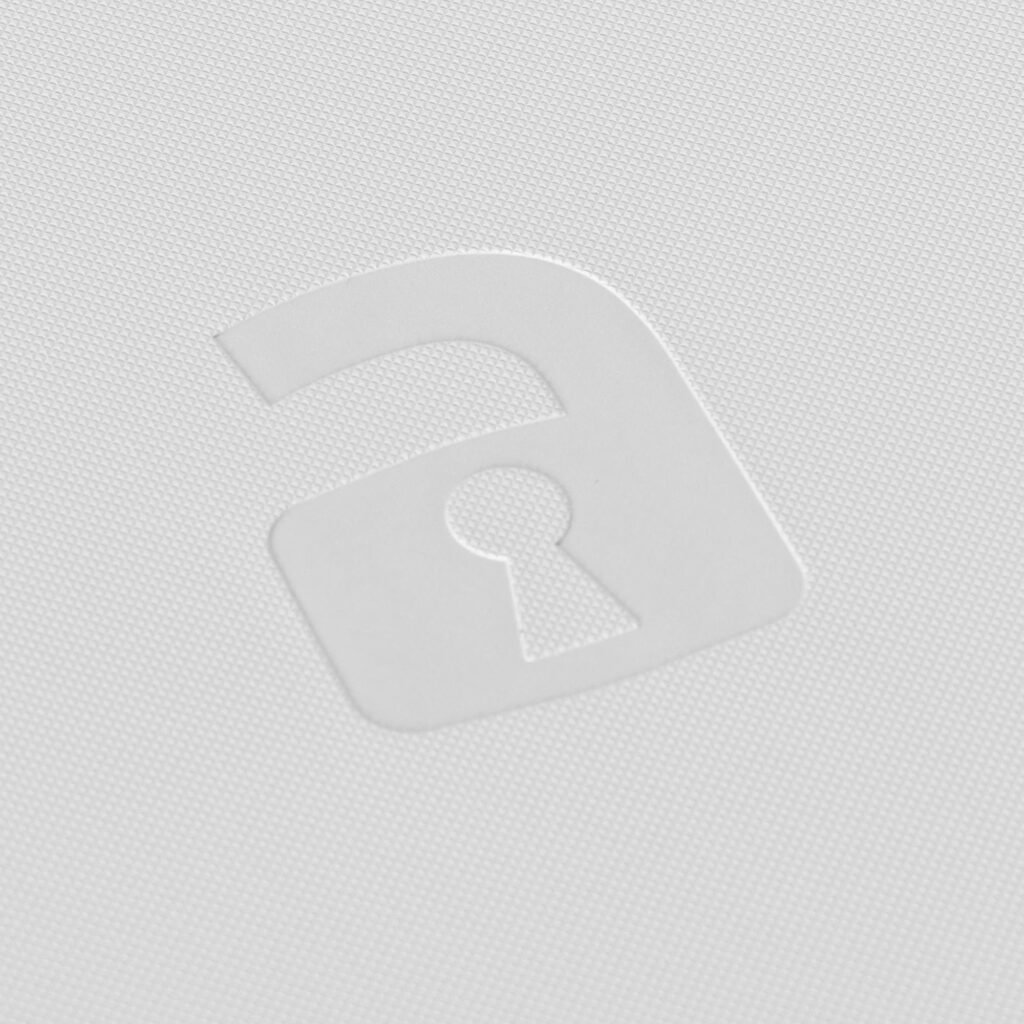 Vault X - 12-Pocket Exo-Tec® Zip Binder - White Edition